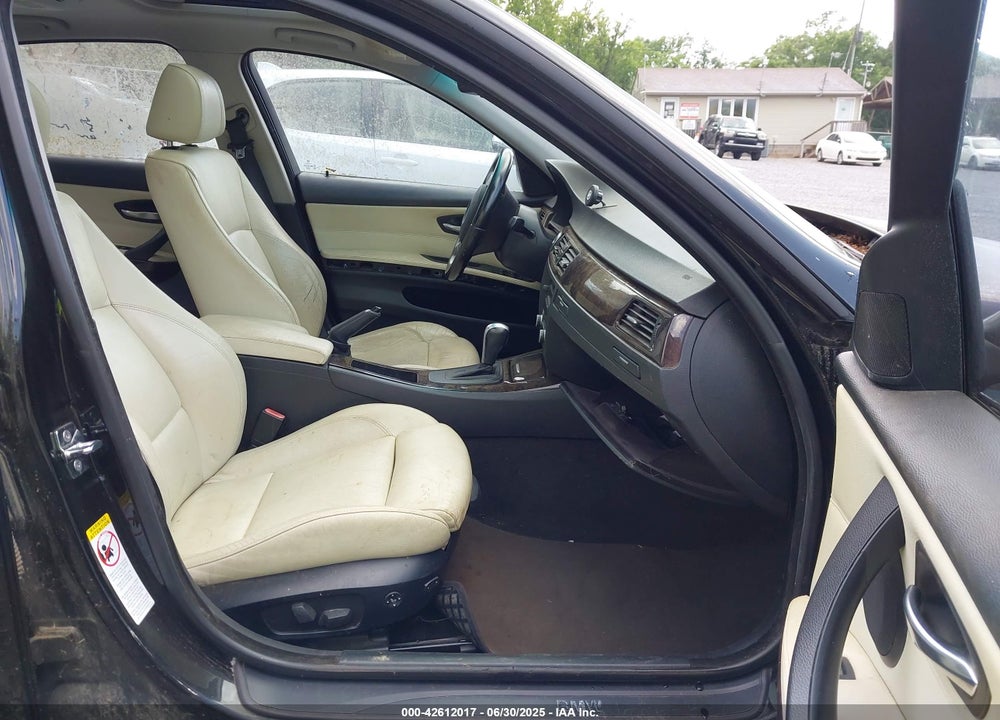 2007 BMW 3 SERIES VIN: WBAVA33537KX71060