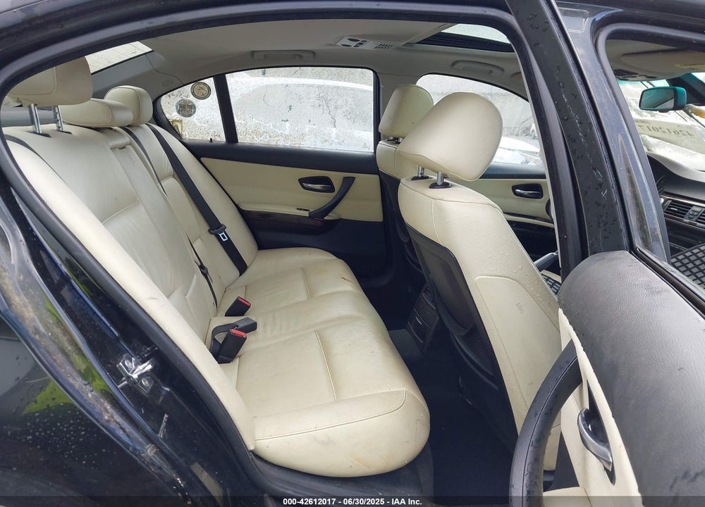2007 BMW 3 SERIES VIN: WBAVA33537KX71060