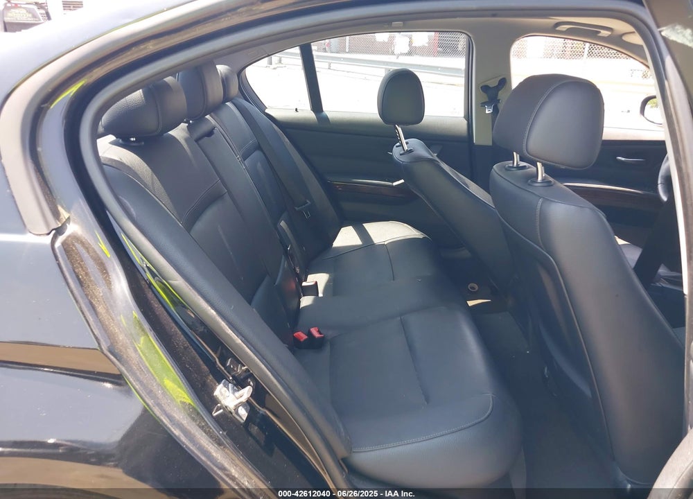 2011 BMW 3 SERIES VIN: WBAPH7C59BA800846