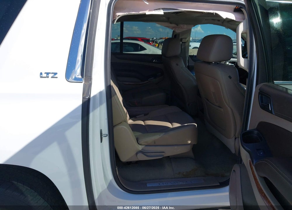2016 CHEVROLET SUBURBAN VIN: 1GNSKJKC0GR109295