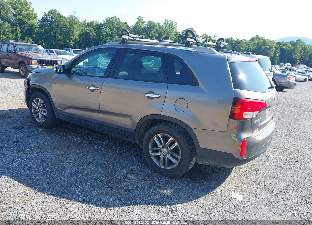 2015 KIA SORENTO VIN: 5XYKTCA63FG586443