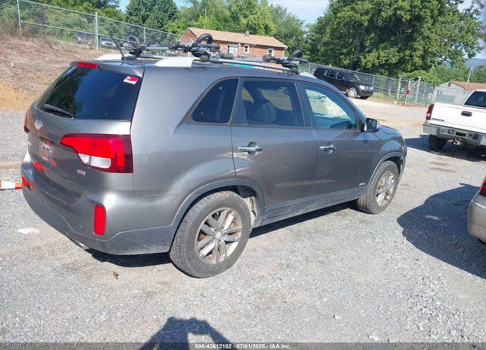 2015 KIA SORENTO VIN: 5XYKTCA63FG586443