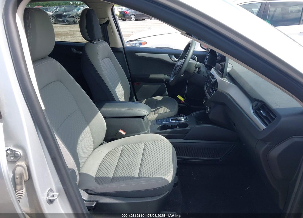 2020 FORD ESCAPE VIN: 1FMCU0G64LUB19142