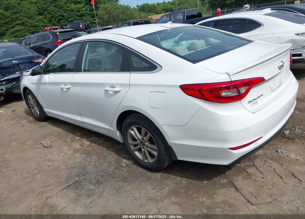 2015 HYUNDAI SONATA VIN: 5NPE24AF8FH246476