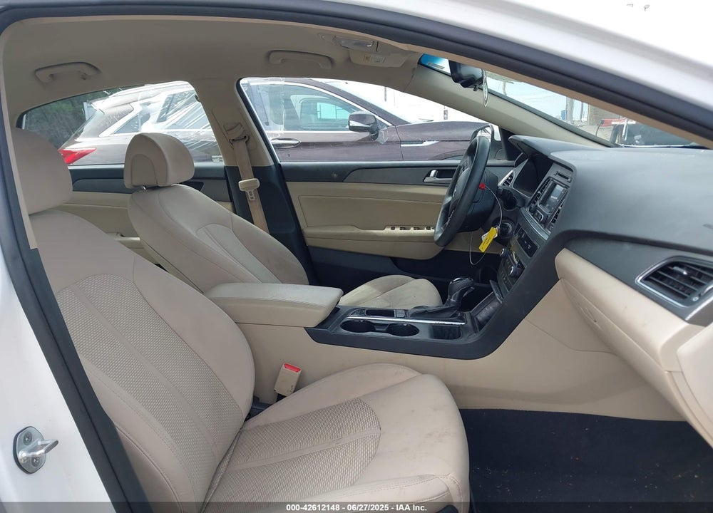 2015 HYUNDAI SONATA VIN: 5NPE24AF8FH246476