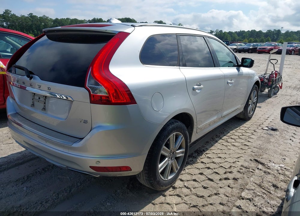 2017 VOLVO XC60 T5 INSCRIPTION VIN: YV440MDU7H2006610