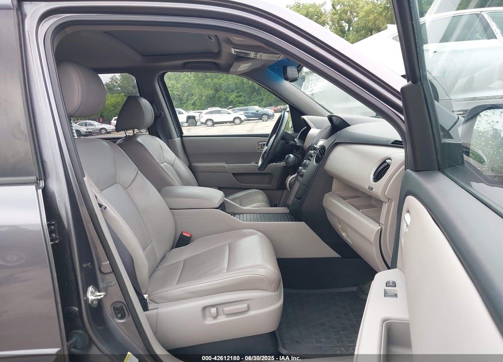 2014 HONDA PILOT VIN: 5FNYF4H57EB034440