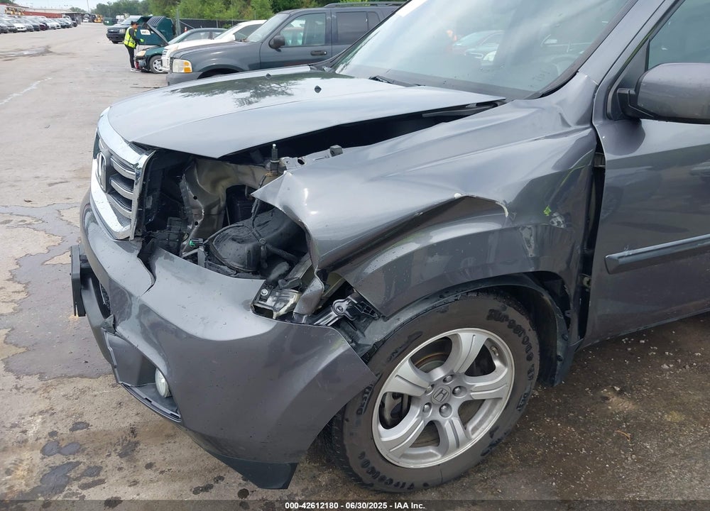 2014 HONDA PILOT VIN: 5FNYF4H57EB034440