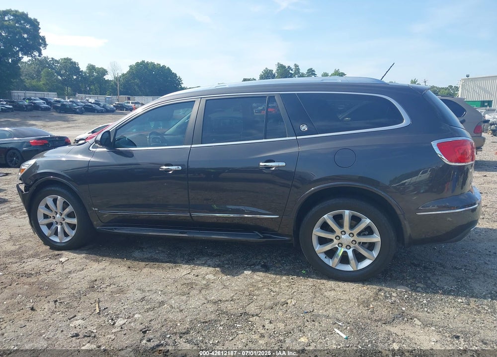 2013 BUICK ENCLAVE VIN: 5GAKRDKD8DJ252005