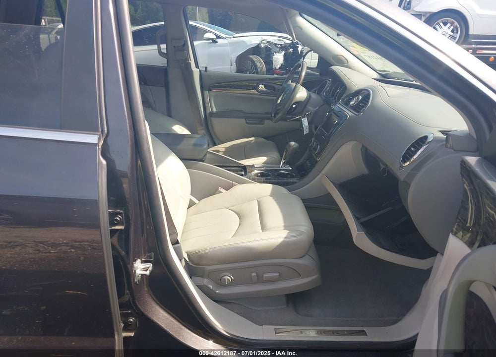 2013 BUICK ENCLAVE VIN: 5GAKRDKD8DJ252005
