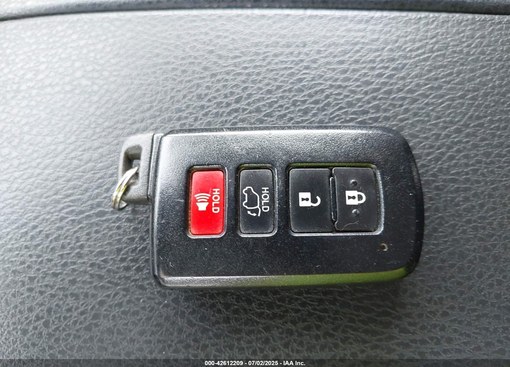 2016 TOYOTA HIGHLANDER VIN: 5TDJKRFHXGS250711