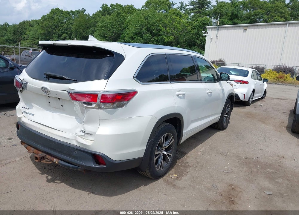 2016 TOYOTA HIGHLANDER VIN: 5TDJKRFHXGS250711