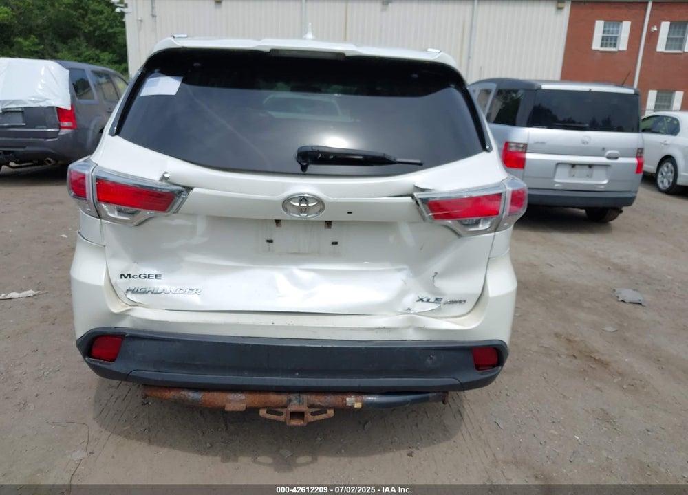 2016 TOYOTA HIGHLANDER VIN: 5TDJKRFHXGS250711