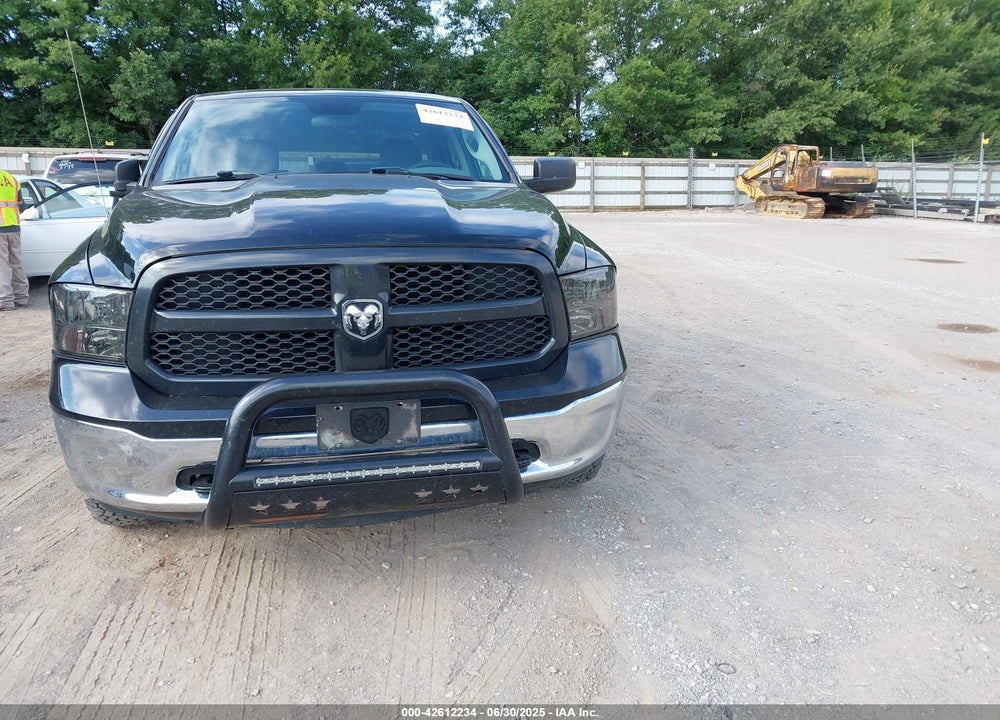2019 RAM 1500 CLASSIC VIN: 1C6RR7KM9KS682252