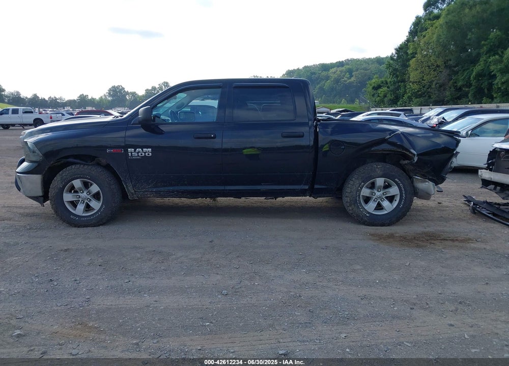 2019 RAM 1500 CLASSIC VIN: 1C6RR7KM9KS682252
