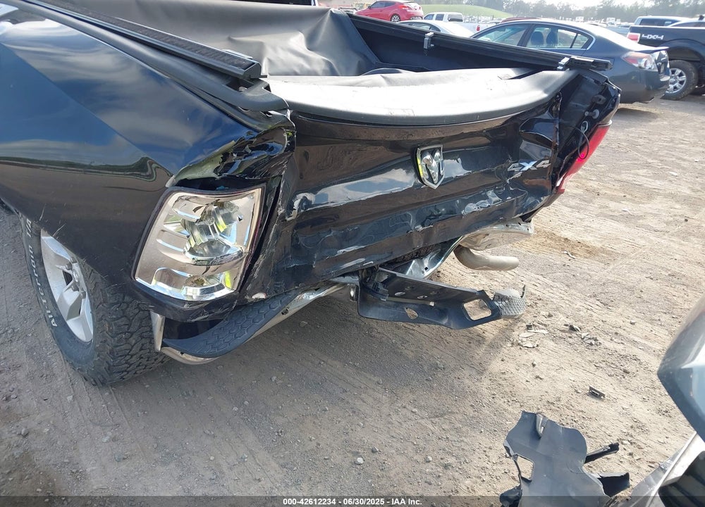 2019 RAM 1500 CLASSIC VIN: 1C6RR7KM9KS682252