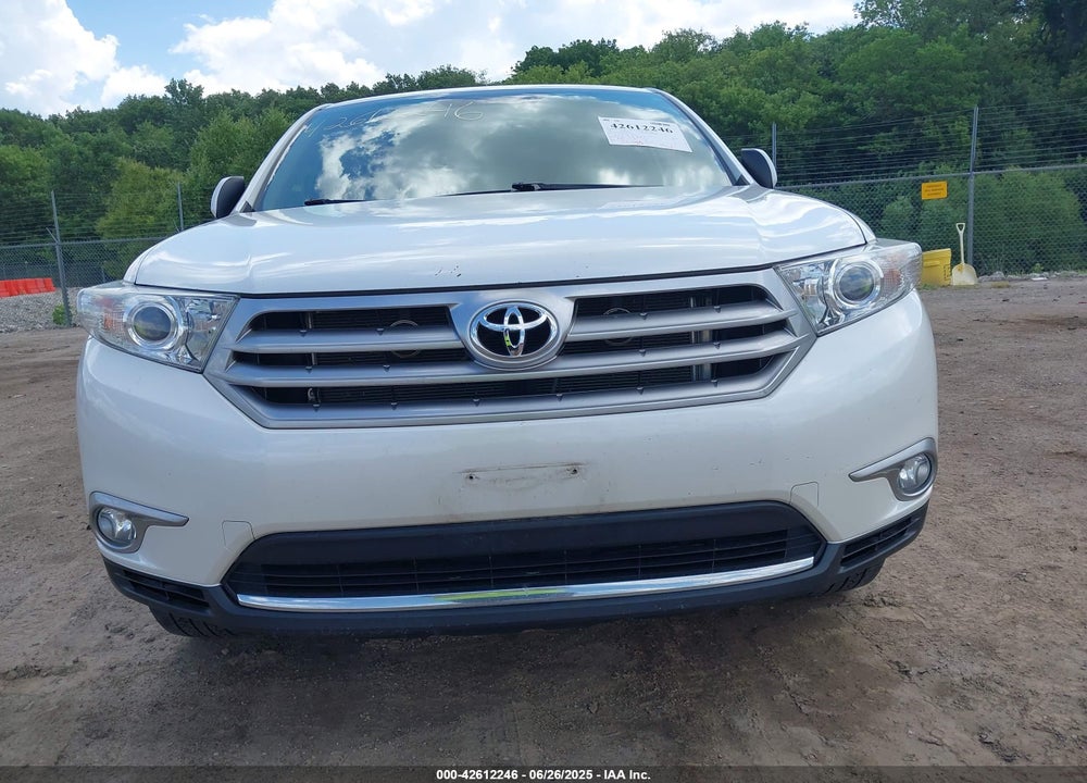 2011 TOYOTA HIGHLANDER VIN: 5TDDK3EH6BS081646