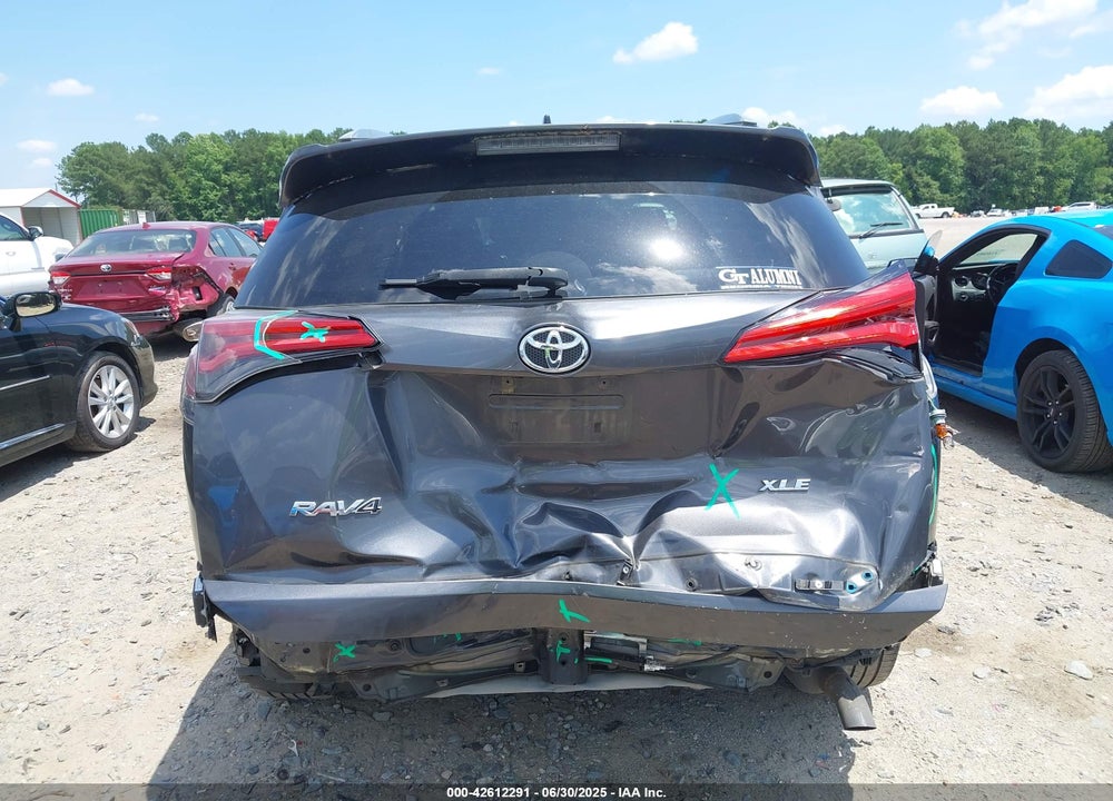 2018 TOYOTA RAV4 VIN: 2T3WFREV9JW446324