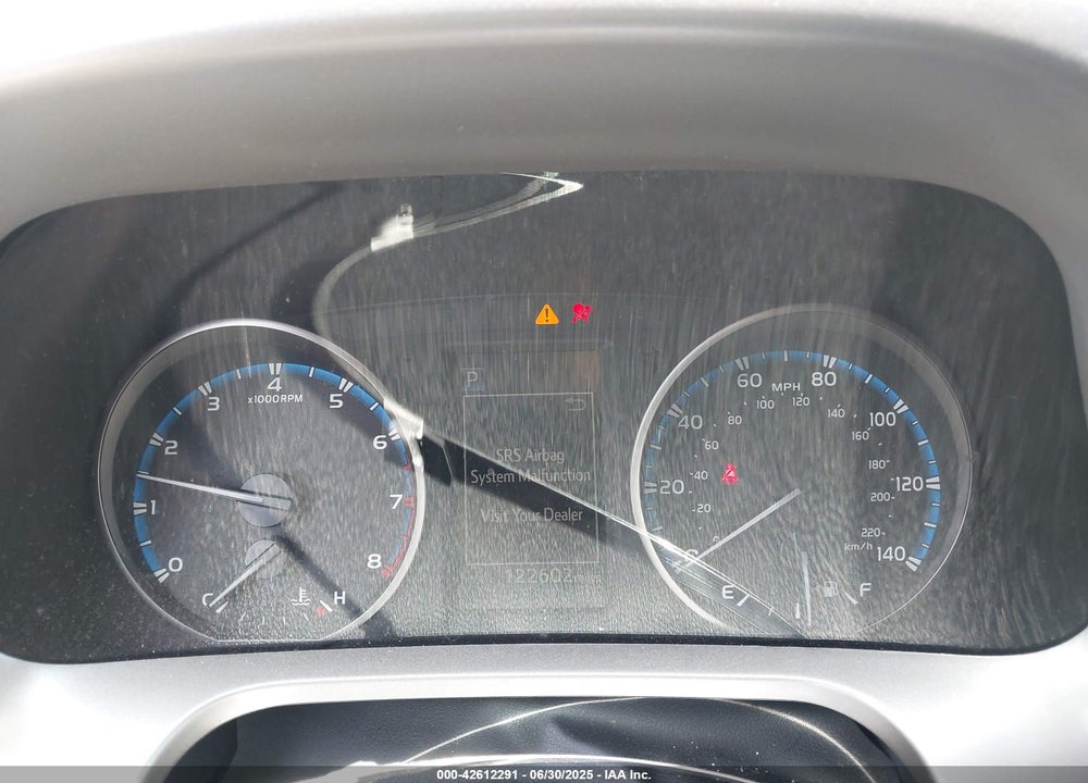 2018 TOYOTA RAV4 VIN: 2T3WFREV9JW446324
