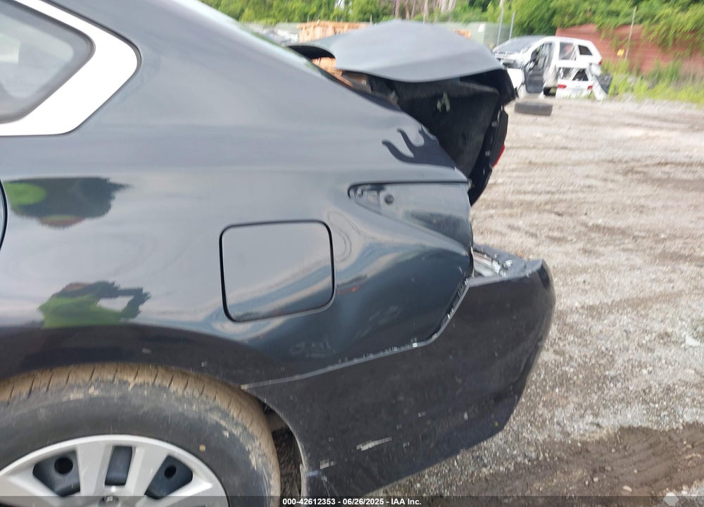 2017 NISSAN ALTIMA VIN: 1N4AL3AP9HN328899