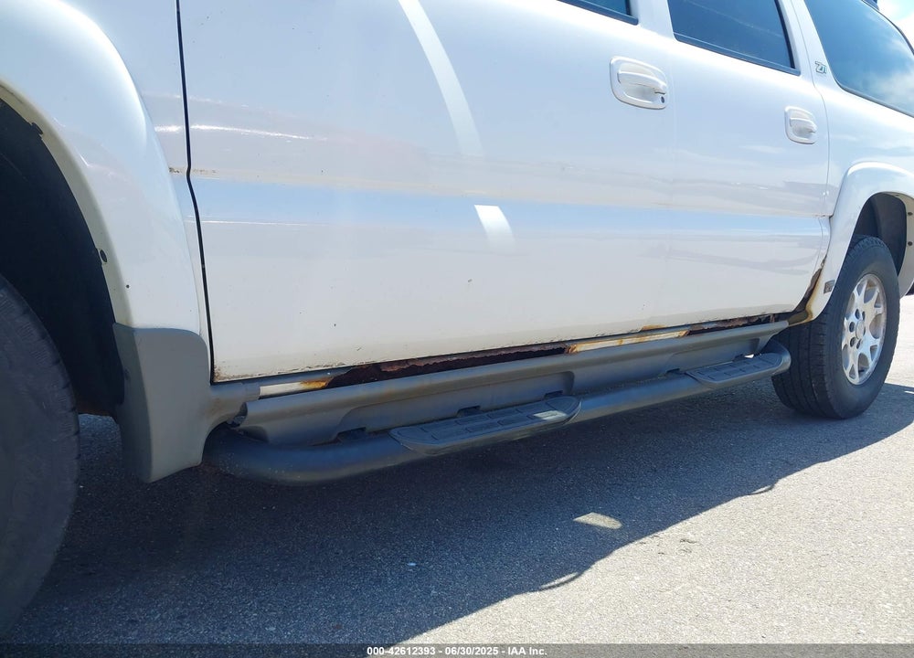 2003 CHEVROLET SUBURBAN 1500 Z71 VIN: 3GNFK16Z33G308805