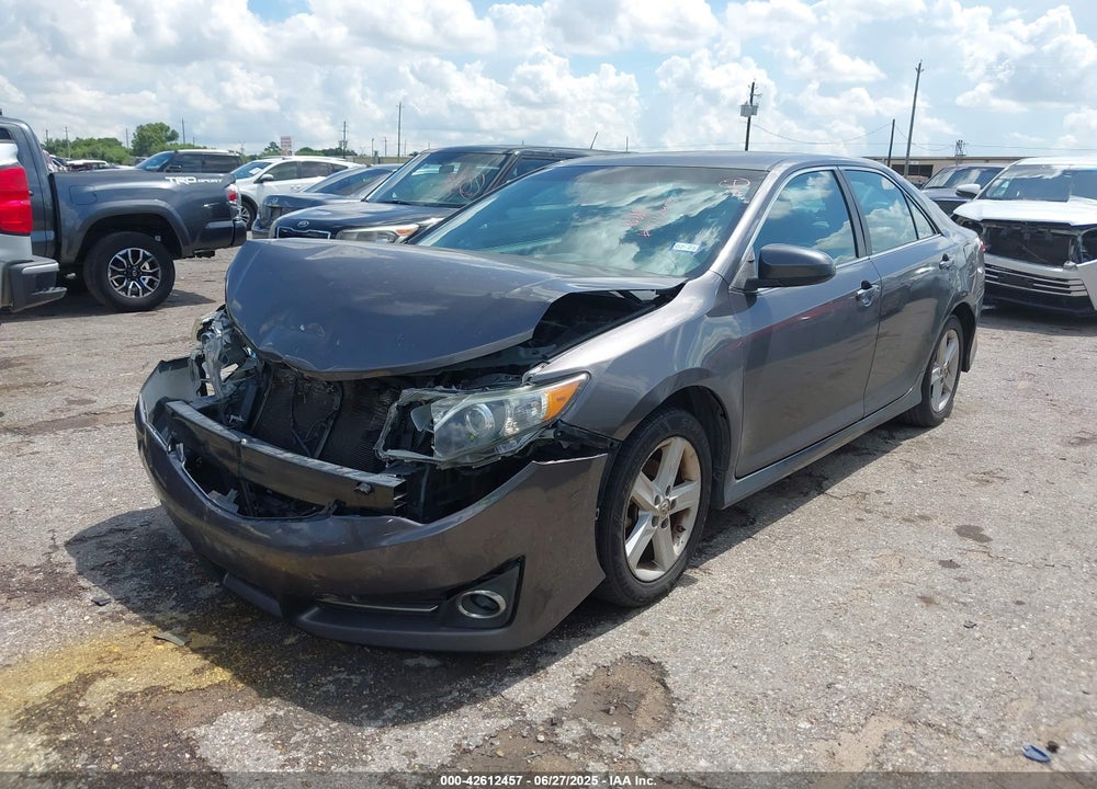 2013 TOYOTA CAMRY SE VIN: 4T1BF1FK2DU683772