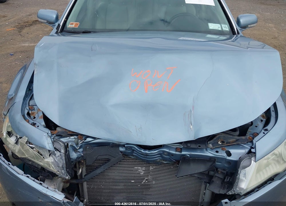2011 ACURA TL VIN: 19UUA8F20BA002612