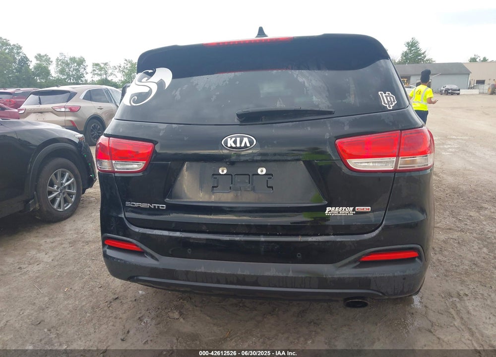 2017 KIA SORENTO VIN: 5XYPGDA34HG258814