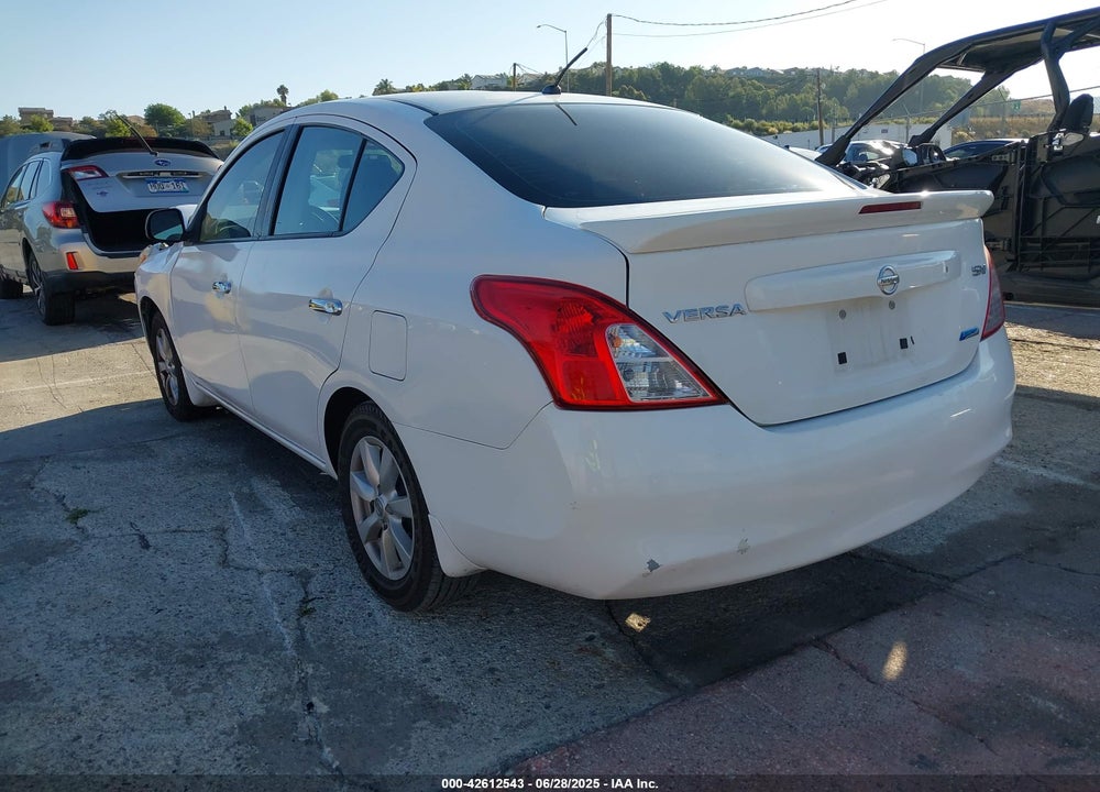 2014 NISSAN VERSA 1.6 SV VIN: 3N1CN7AP3EL823537
