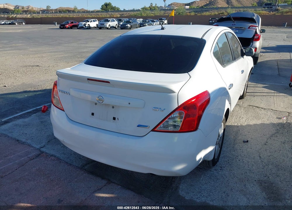 2014 NISSAN VERSA 1.6 SV VIN: 3N1CN7AP3EL823537