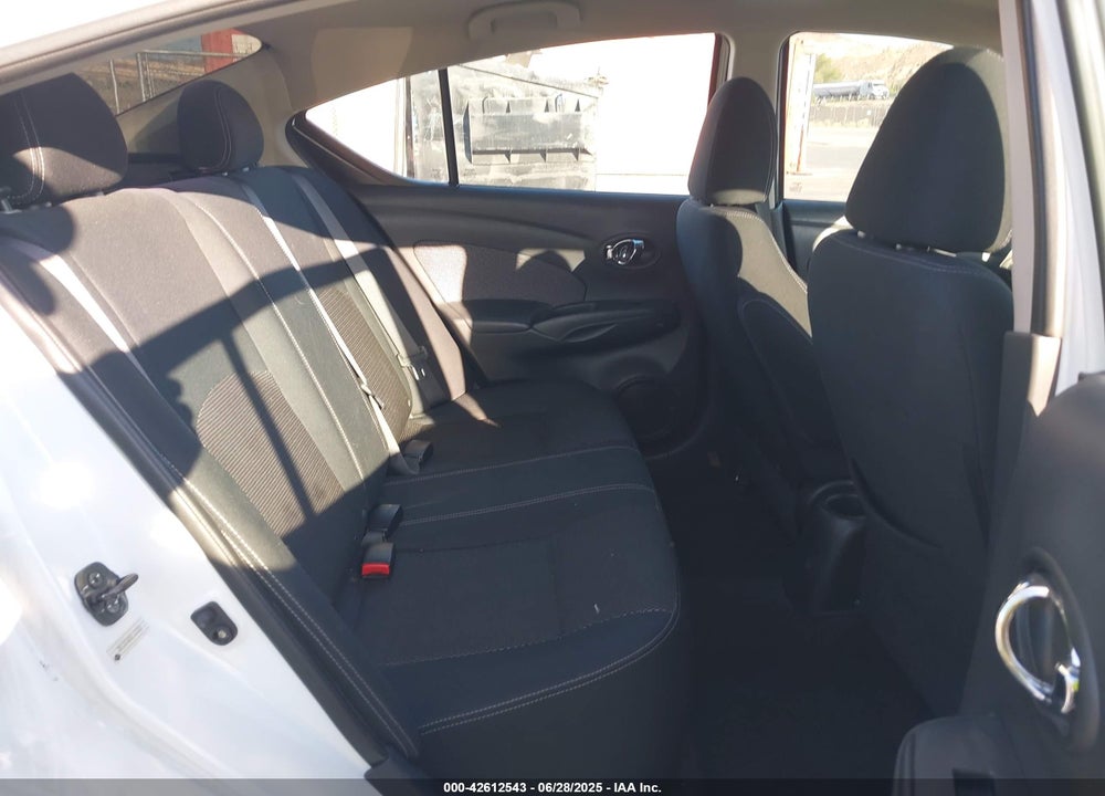 2014 NISSAN VERSA 1.6 SV VIN: 3N1CN7AP3EL823537