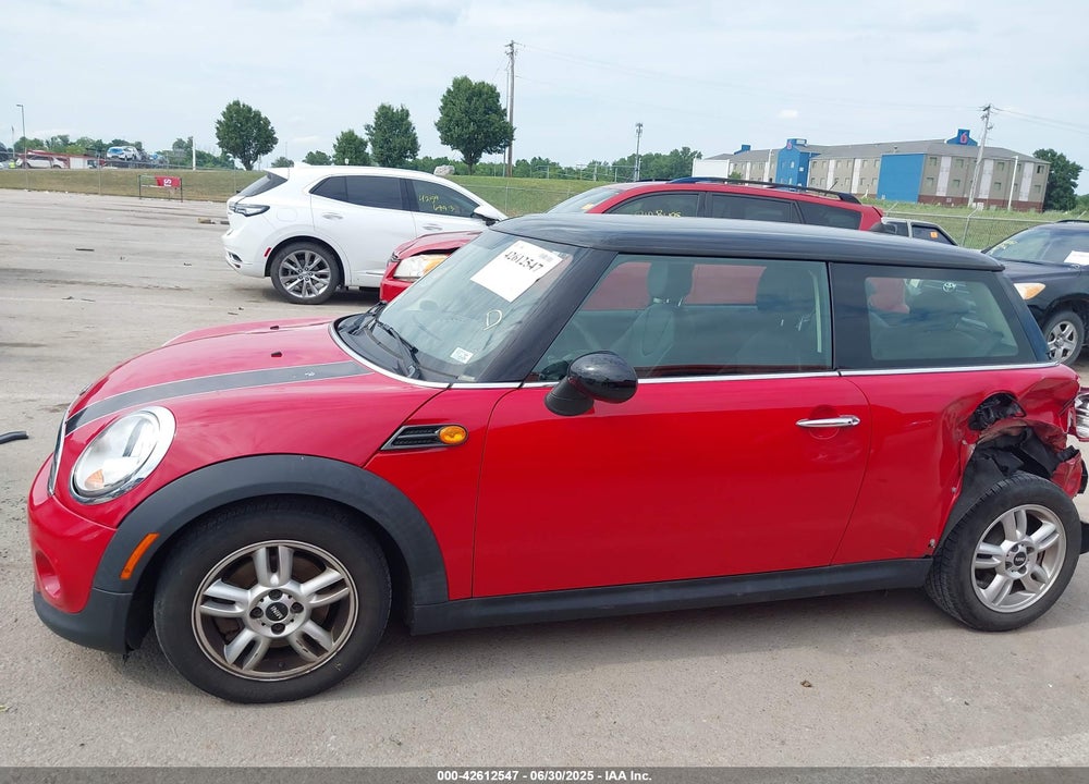 2013 MINI HARDTOP VIN: WMWSU3C50DT686984