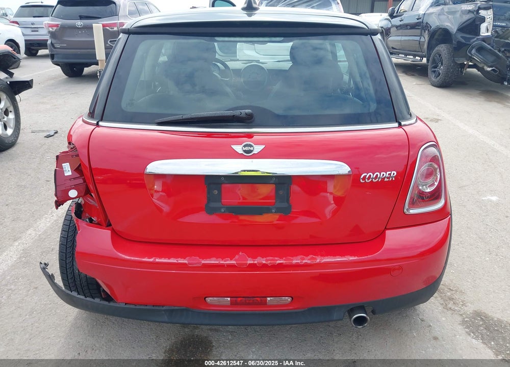 2013 MINI HARDTOP VIN: WMWSU3C50DT686984