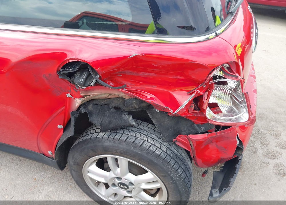 2013 MINI HARDTOP VIN: WMWSU3C50DT686984