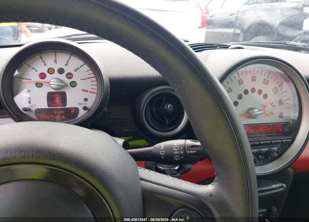 2013 MINI HARDTOP VIN: WMWSU3C50DT686984