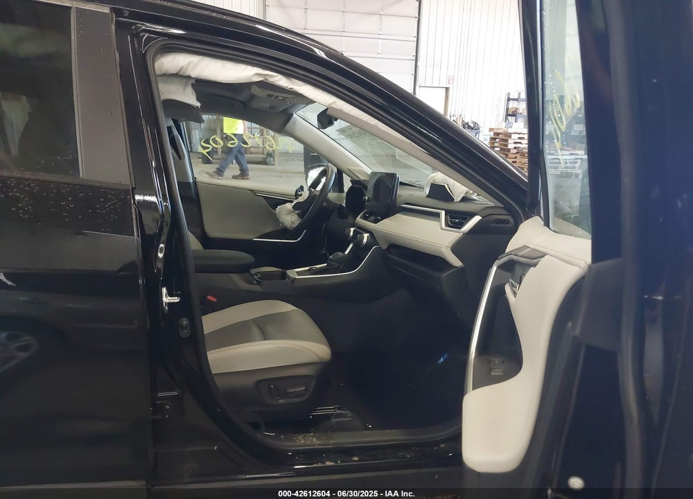 2024 TOYOTA RAV4 VIN: 2T3N1RFV8RC463475