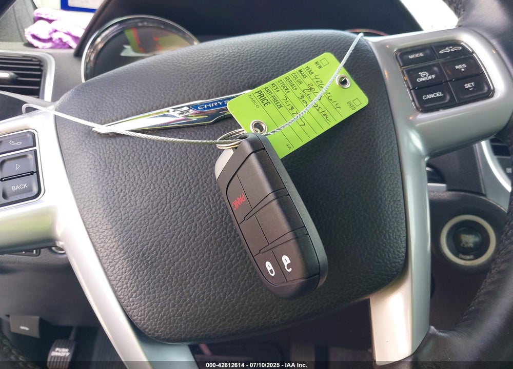 2013 CHRYSLER 300C VIN: 2C3CCAET9DH743257
