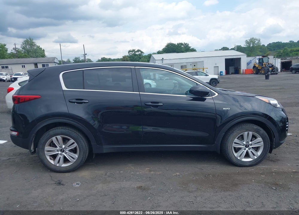 2018 KIA SPORTAGE LX VIN: KNDPMCAC4J7486639