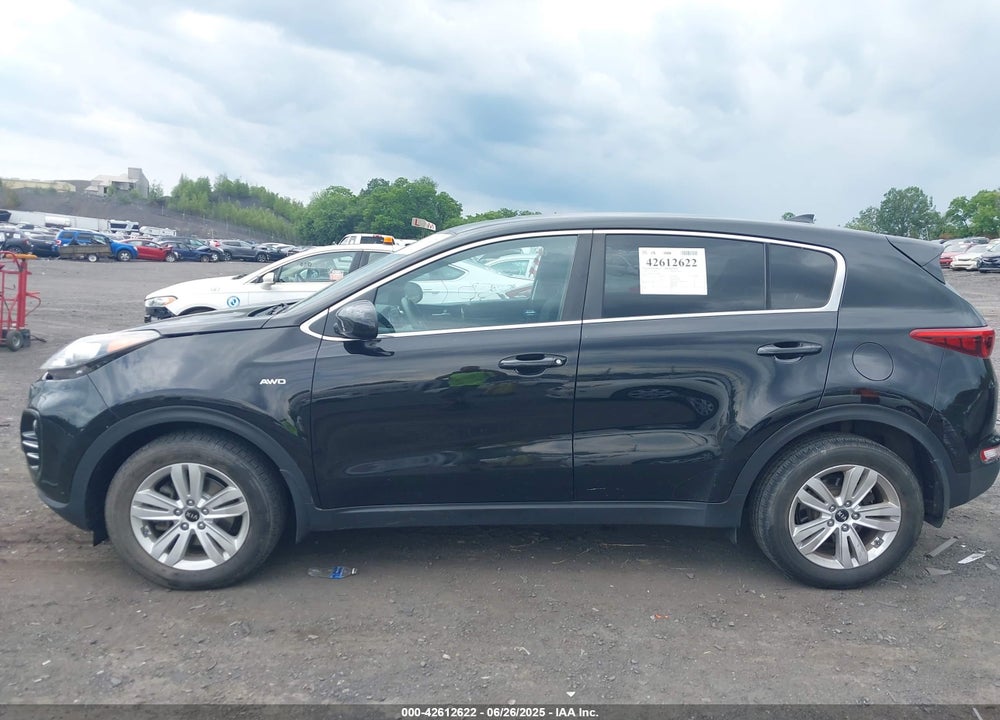 2018 KIA SPORTAGE LX VIN: KNDPMCAC4J7486639