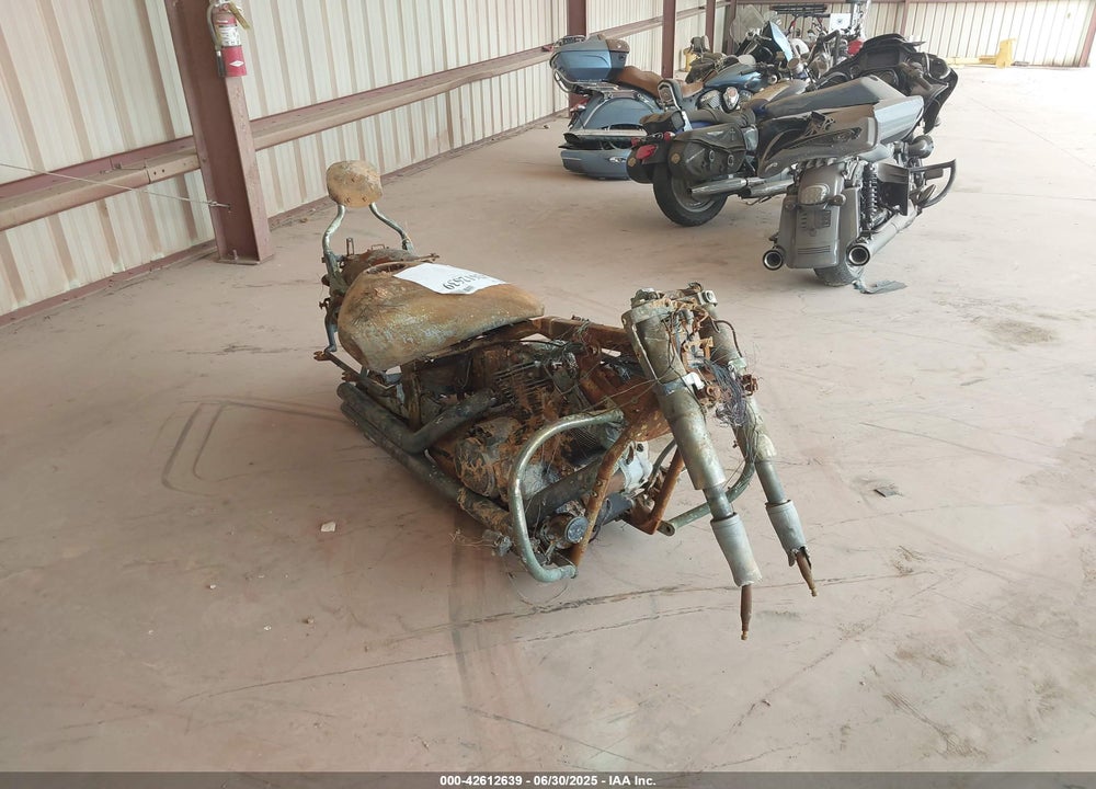 2007 YAMAHA XVS1300 CT VIN: JYAVP25E77A001776