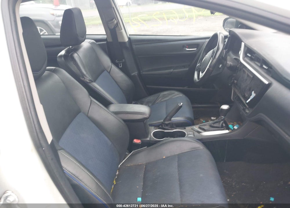 2018 TOYOTA COROLLA VIN: 2T1BURHE1JC081552
