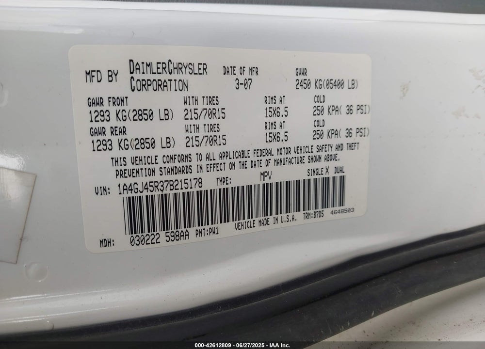 2007 CHRYSLER TOWN & COUNTRY VIN: 1A4GJ45R37B215178