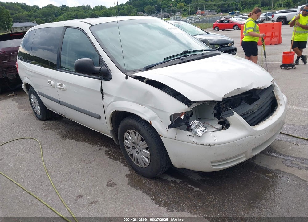 2007 CHRYSLER TOWN & COUNTRY VIN: 1A4GJ45R37B215178