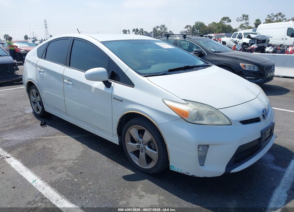 2013 TOYOTA PRIUS PERSONA VIN: JTDKN3DU0D1664713
