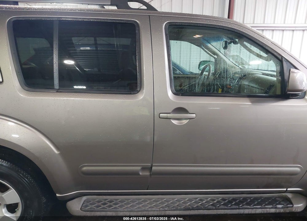 2005 NISSAN PATHFINDER SE VIN: 5N1AR18U55C706261