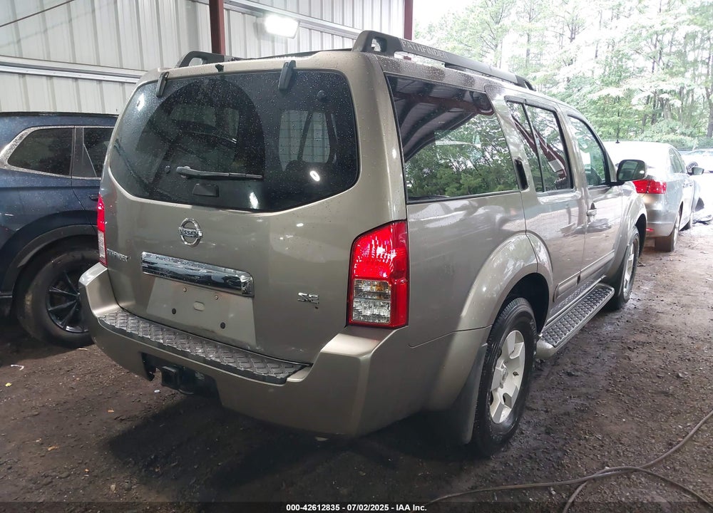 2005 NISSAN PATHFINDER SE VIN: 5N1AR18U55C706261