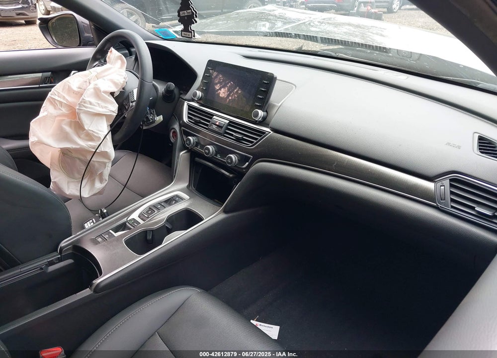 2021 HONDA ACCORD VIN: 1HGCV2F30MA026269