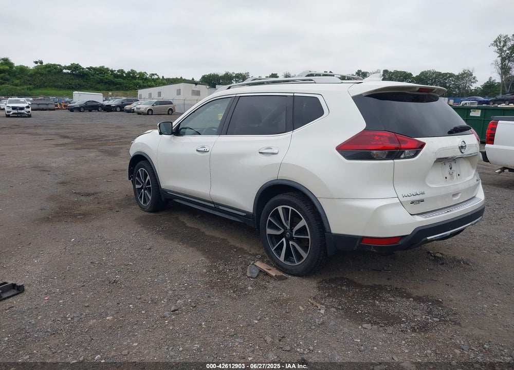 2018 NISSAN ROGUE VIN: JN8AT2MV9JW350601