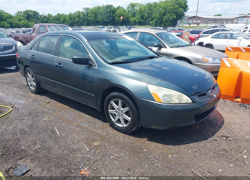2005 HONDA ACCORD 2.4 EX VIN: 1HGCM56715A070581