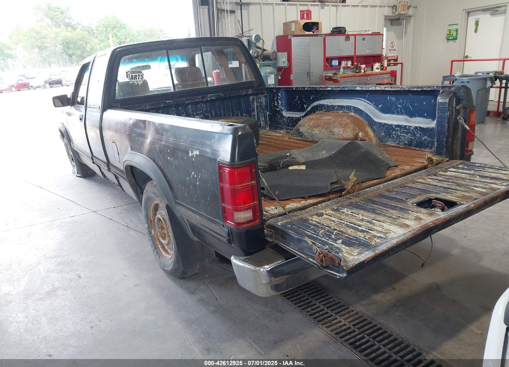 1993 DODGE DAKOTA VIN: 1B7FL23X1PS160537
